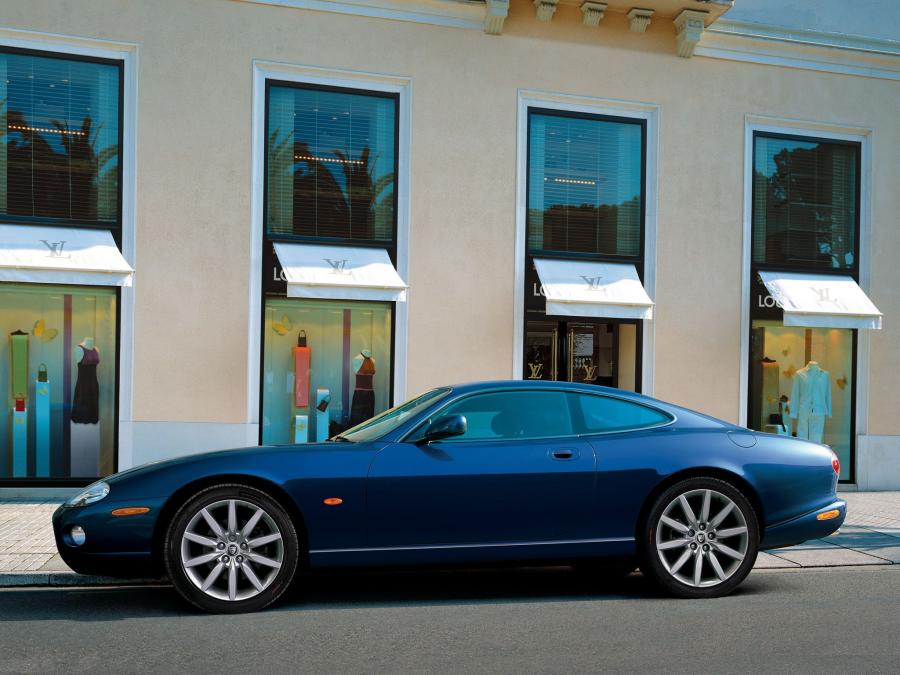  Jaguar XK8 Coupe Victory Edition 2006 года  (фото 1 из 1)